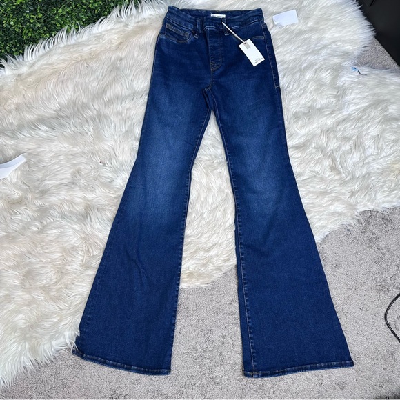 Good American Denim - Nwt good american Classic Blue Flare Jeans